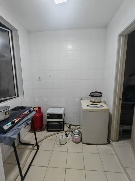 Kondominium untuk Dijual di Platinum Hill PV 8 - Mandy Khoo - Kitchen - PropertyGuru.com.my