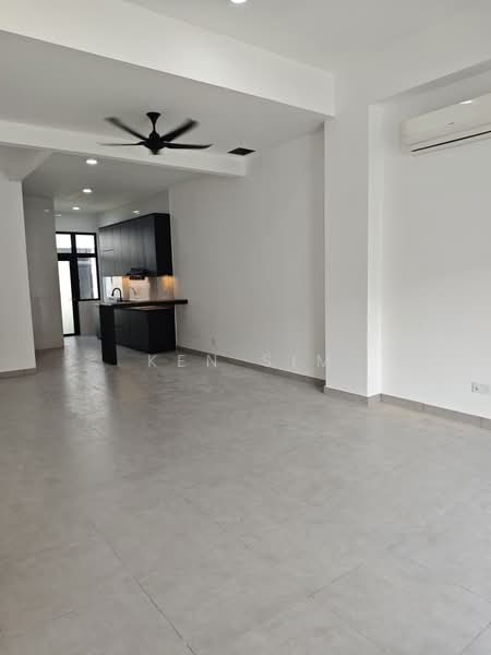 2-storey Terraced House for Rent in Taman Mount Austin (Tebrau) - Ken Sim - Kitchen - PropertyGuru.com.my