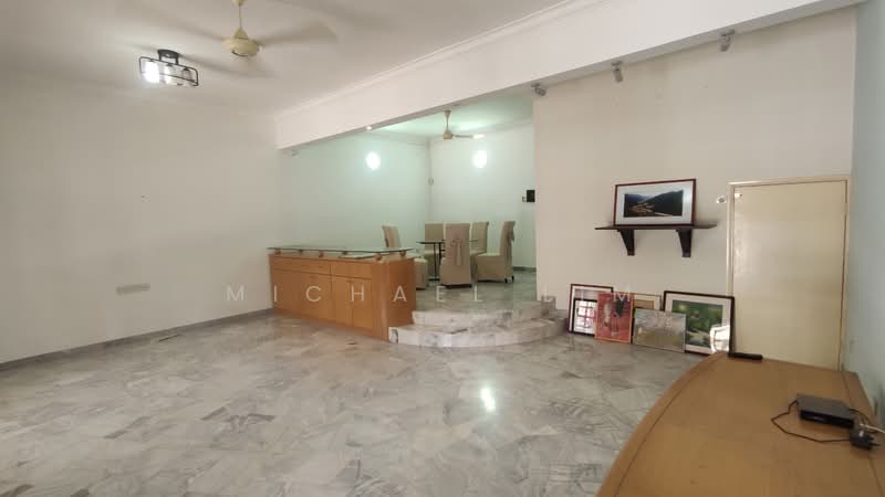 Rumah Teres untuk Dijual di Bandar Sungai Long (Selangor) - Michael Lim - Living Room - PropertyGuru.com.my