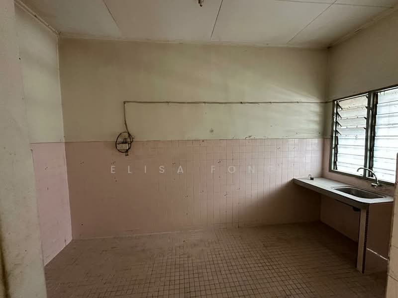 Rumah Teres 1 Tingkat untuk Dijual di Bandar Kinrara Seksyen 1 (Bandar Kinrara) - Elisa Fong - Kitchen - PropertyGuru.com.my