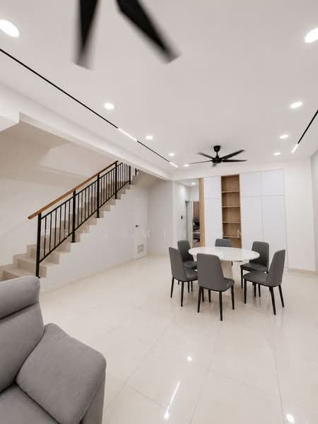 2-storey Terraced House for Sale in Taman Damansara Aliff (Tampoi) - Benjamin Ong - Dining Room - PropertyGuru.com.my