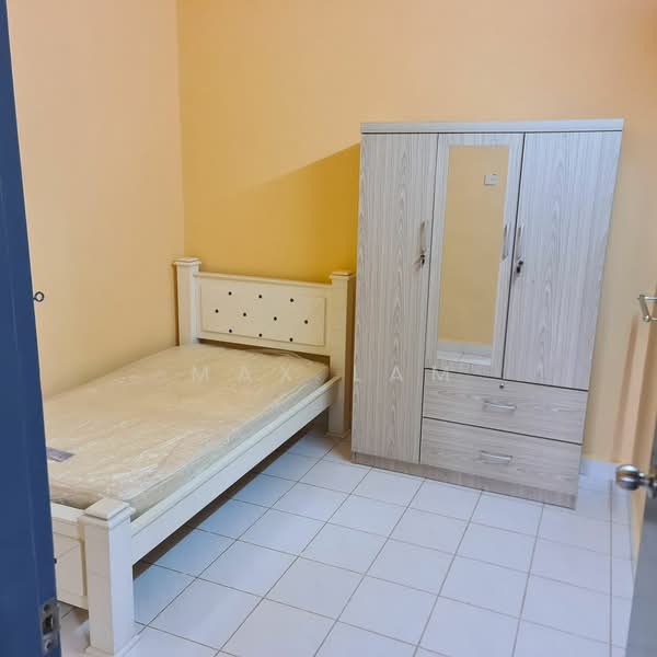 1.5-storey Terraced House for Sale in Taman Molek (Johor Bahru) - Max Lam - PropertyGuru.com.my