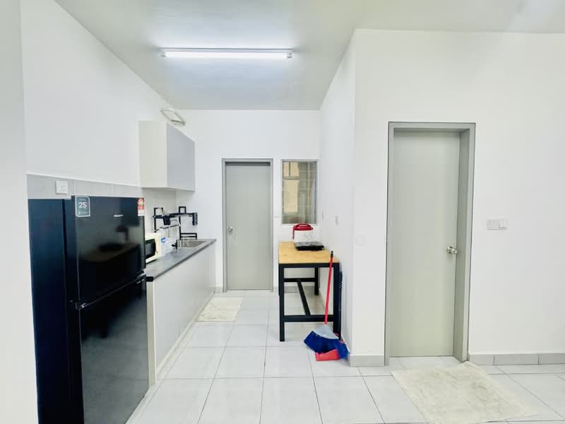 Apartment for Rent at Idaman Melur @ Cybersouth - Erin Yusof - Kitchen - PropertyGuru.com.my