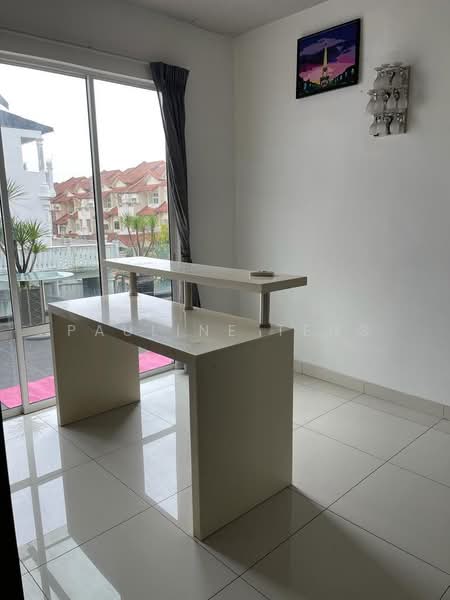 3-storey Terraced House for Sale in Shah Alam (Selangor) - Pauline Teng - PropertyGuru.com.my
