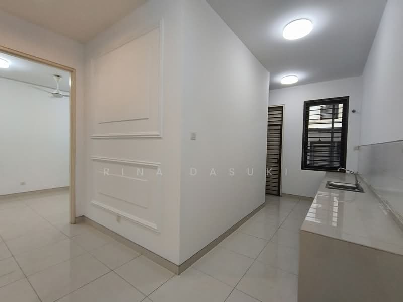 Rumah Teres 2 Tingkat untuk Dijual di Alam Impian (Shah Alam) - Rina Dasuki - Corridor - PropertyGuru.com.my