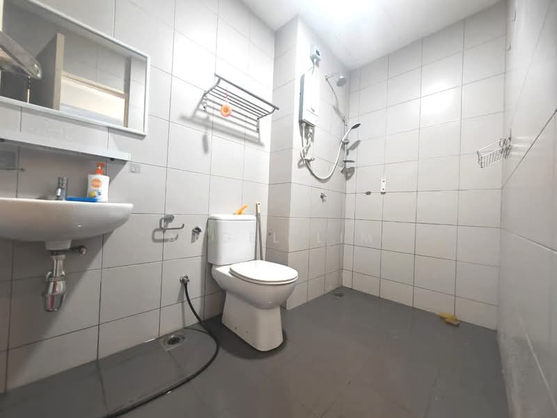 Apartment for Rent at Meridin Executive Suites @ The Meridin - Angel Lim - Bathroom - PropertyGuru.com.my