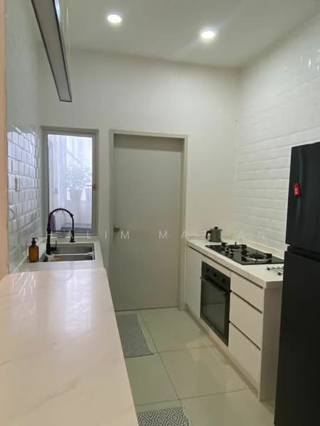 Service Residence for Rent at Savanna Executive Suite @ Southville City - Halim Mazlan - Kitchen - PropertyGuru.com.my