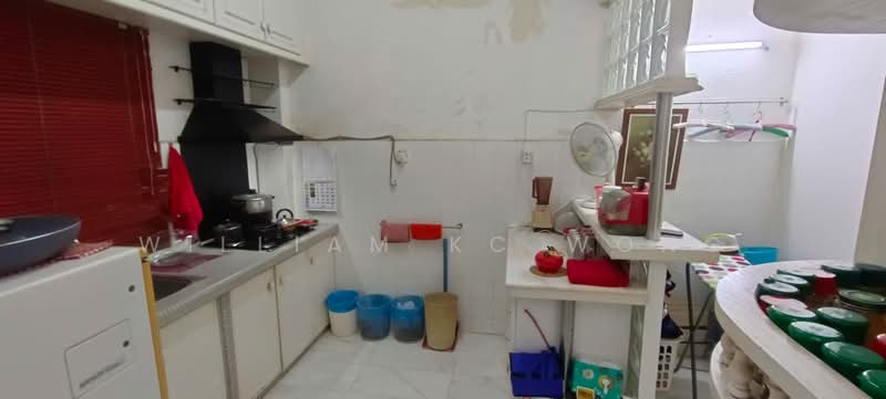 Kondominium untuk Dijual di Logan Ville - William KC Wong - Kitchen - PropertyGuru.com.my