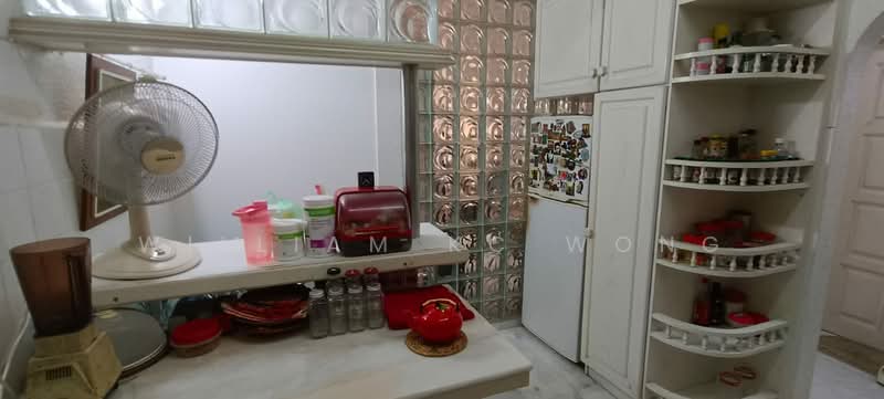 Kondominium untuk Dijual di Logan Ville - William KC Wong - Kitchen - PropertyGuru.com.my