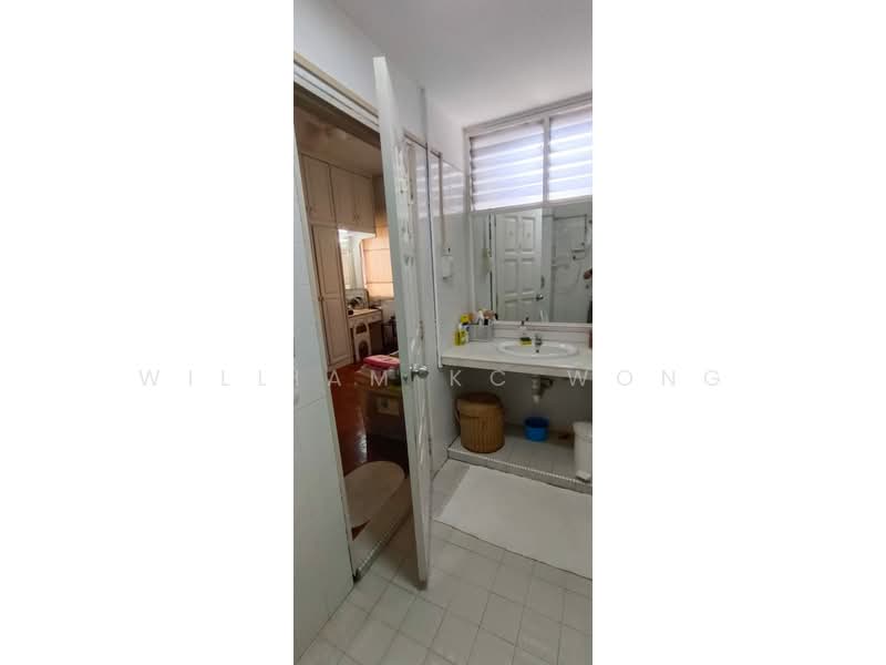 Kondominium untuk Dijual di Logan Ville - William KC Wong - Bathroom - PropertyGuru.com.my