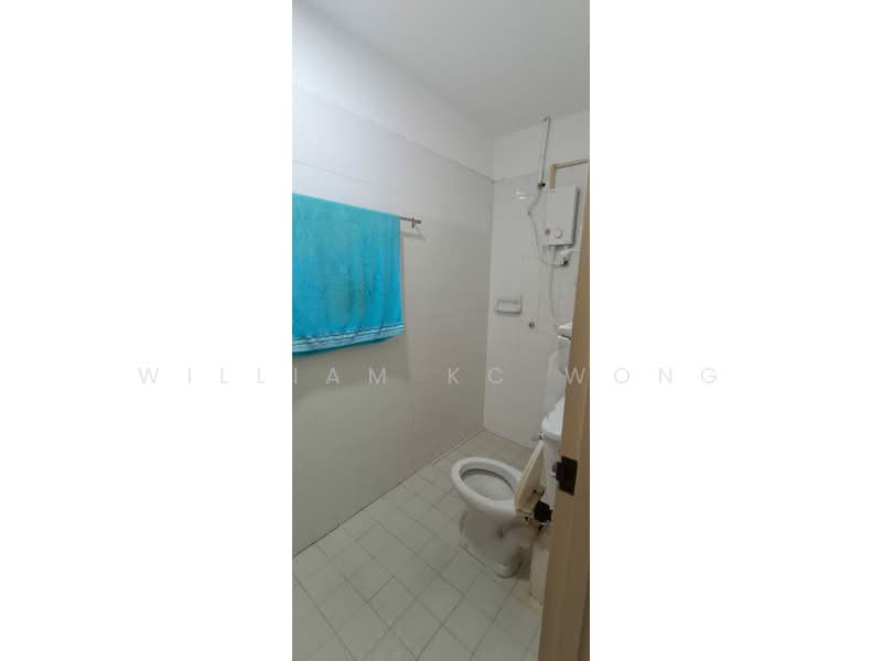Kondominium untuk Dijual di Logan Ville - William KC Wong - Bathroom - PropertyGuru.com.my