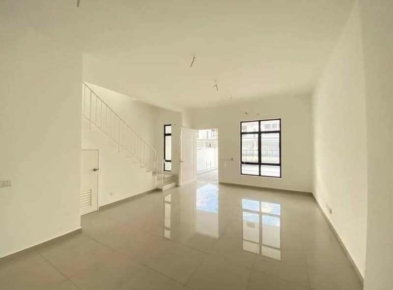 Rumah Teres 2 Tingkat untuk Dijual di Eco Grandeur (Puncak Alam) - TK Chin - PropertyGuru.com.my