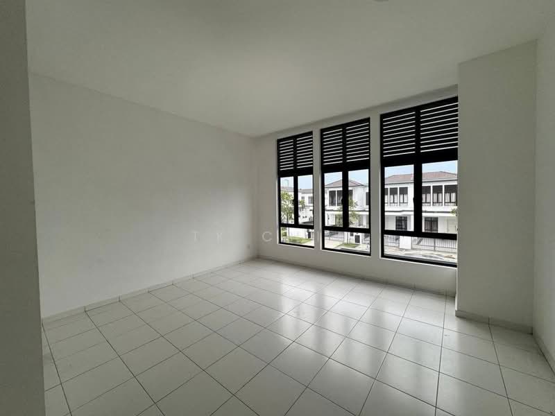 Rumah Teres 2 Tingkat untuk Dijual di Eco Grandeur (Puncak Alam) - TK Chin - PropertyGuru.com.my