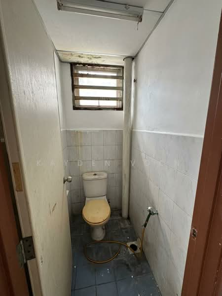 Kedai untuk Disewa di Mutiara Rini (Skudai) - Kayden Voon - Bathroom - PropertyGuru.com.my