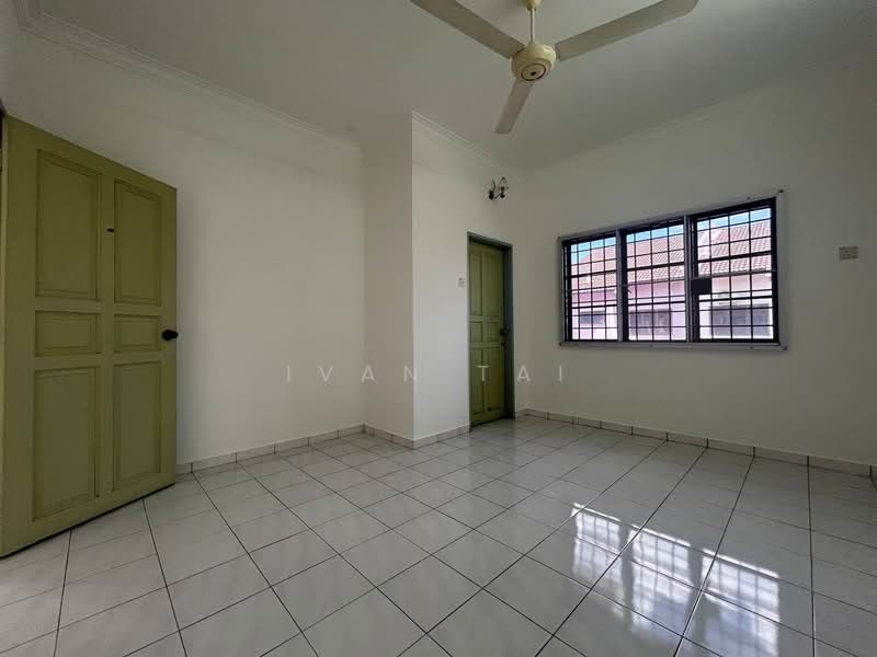 Semi-Detached House for Sale in Taman Sinfar (Ipoh) - Ivan Tai - PropertyGuru.com.my