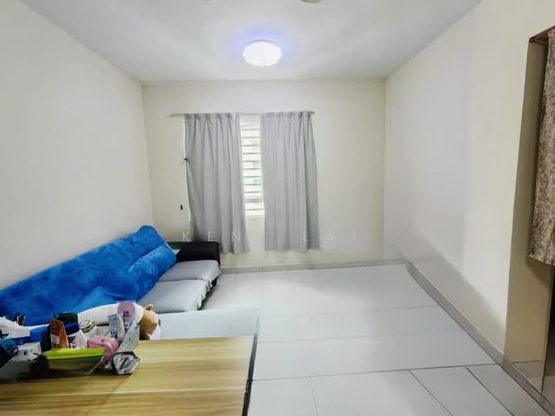 Pangsapuri untuk Dijual di Idaman Lavender 3 - Kent Lai - Living Room - PropertyGuru.com.my
