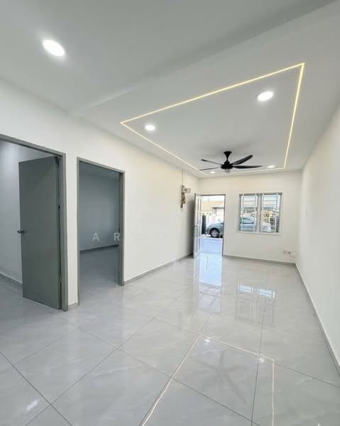 1-storey Terraced House for Sale in Taman Universiti (Skudai) - Marcus Tey - Living Room - PropertyGuru.com.my