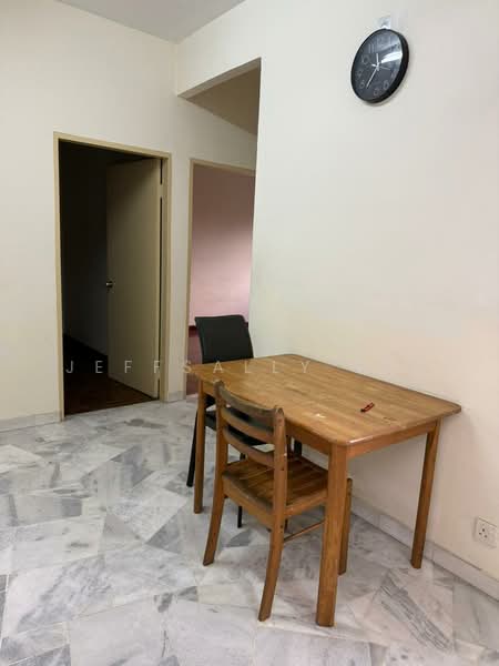 Apartment for Rent at Fairville - JeffSally Lee - Dining Room - PropertyGuru.com.my