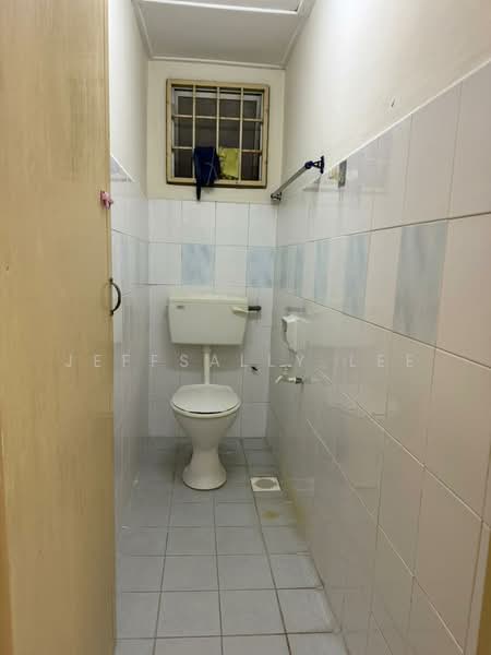 Apartment for Rent at Fairville - JeffSally Lee - Bathroom - PropertyGuru.com.my