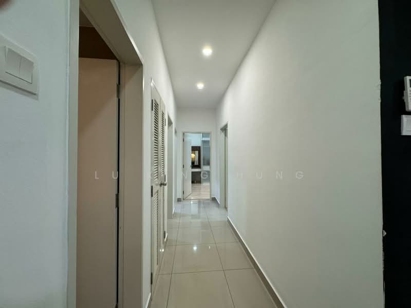 Kondominium untuk Dijual di Parkhill Residence - Lu King Hung - Corridor - PropertyGuru.com.my