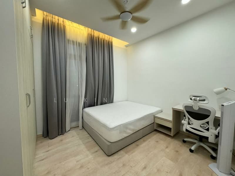 Kondominium untuk Dijual di Parkhill Residence - Lu King Hung - Bedroom - PropertyGuru.com.my