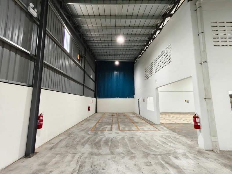 Factory for Rent in Taman Perindustrian Desa Plentong (Masai) - Joe Chai - Interior - PropertyGuru.com.my