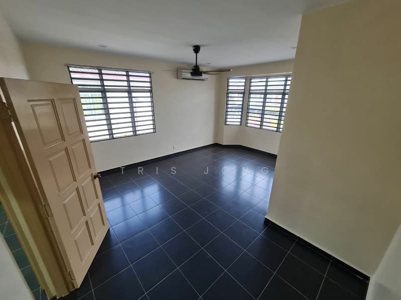 2-storey Terraced House for Rent in Bukit Beruntung (Selangor) - Tris Jong - Interior - PropertyGuru.com.my