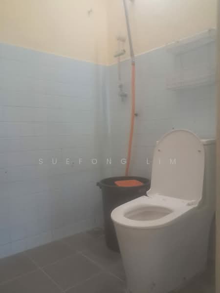 Rumah Teres 1 Tingkat untuk Dijual di Puchong (Selangor) - Suefong Lim - Bathroom - PropertyGuru.com.my