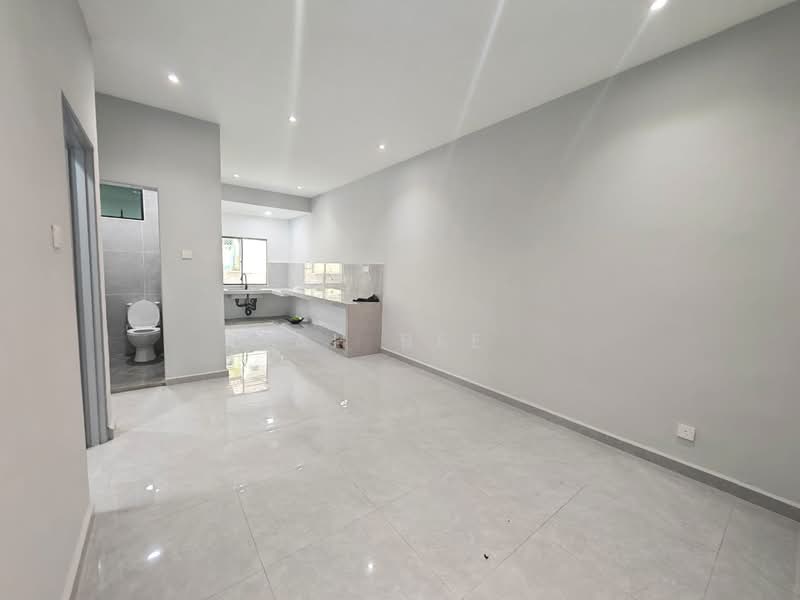 Rumah Teres 1 Tingkat untuk Dijual di Taman Perling (Perling) - Ah Bee - Bathroom - PropertyGuru.com.my