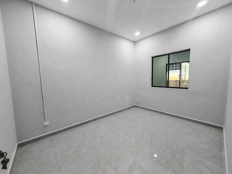 Rumah Teres 1 Tingkat untuk Dijual di Taman Perling (Perling) - Ah Bee - PropertyGuru.com.my
