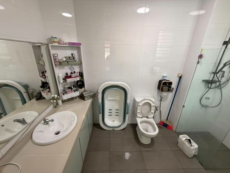 Rumah Teres 2 Tingkat untuk Dijual di Taman Impian Emas (Skudai) - Noctis Tan - Bathroom - PropertyGuru.com.my