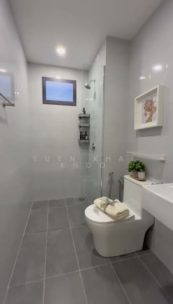 Service Residence for Sale at Pinnacle Bukit Gambier - Yuen Khai Khoo - PropertyGuru.com.my