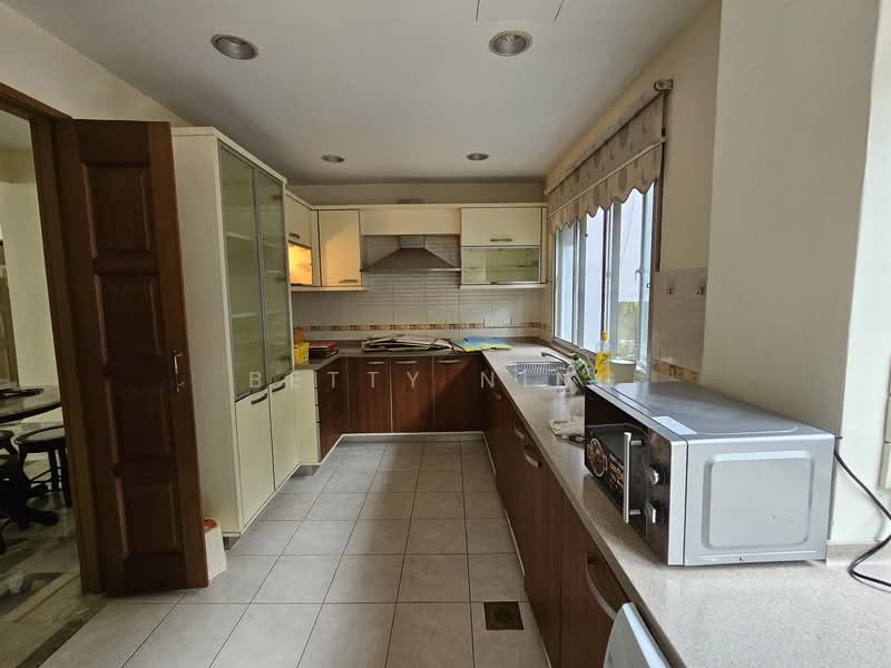 Kondominium untuk Disewa di Tiara Damansara - Betty Ning - Kitchen - PropertyGuru.com.my