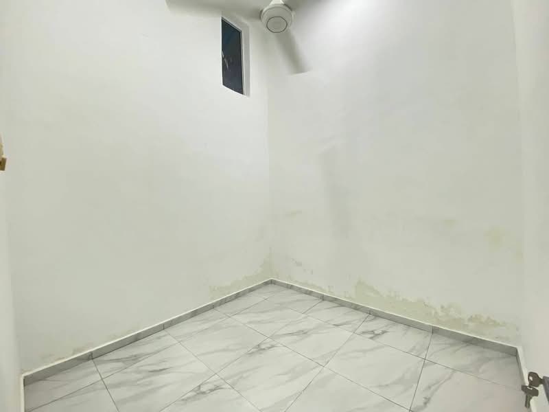 1-storey Terraced House for Sale in Taman Meru Indah (Kapar) - Halim Mazlan - Bedroom - PropertyGuru.com.my