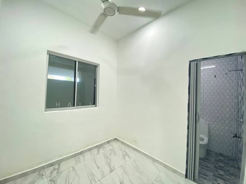 1-storey Terraced House for Sale in Taman Meru Indah (Kapar) - Halim Mazlan - Bedroom - PropertyGuru.com.my