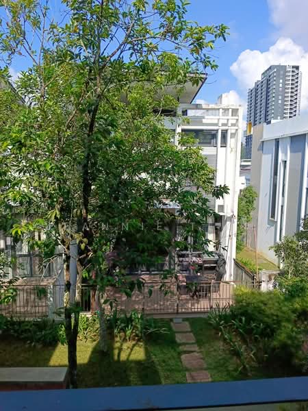 3-storey Terraced House for Sale in Ampang (Kuala Lumpur) - Jeannie Teoh - Exterior - PropertyGuru.com.my