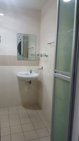 Pangsapuri untuk Disewa di Gembira Park - Christina Ho - Bathroom - PropertyGuru.com.my