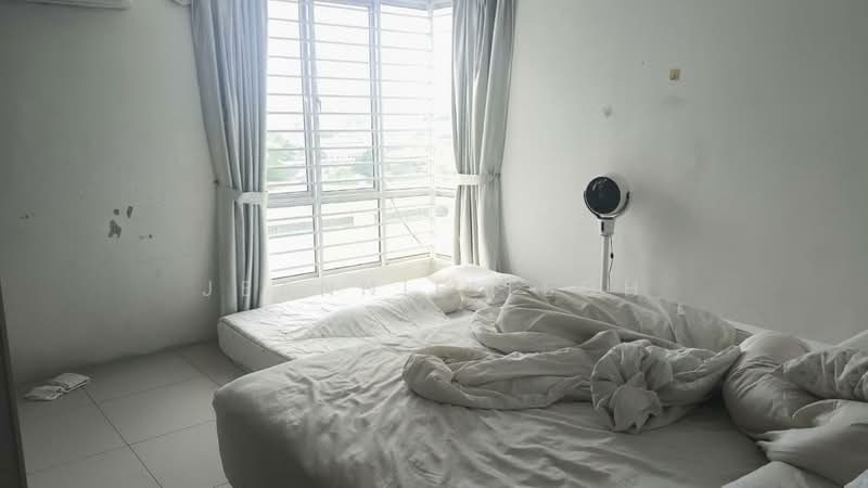 Kondominium untuk Dijual di Platinum Lake PV 16 - Jeannie Teoh - Bedroom - PropertyGuru.com.my