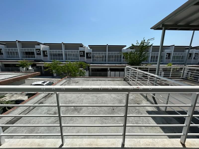 Rumah Teres 2 Tingkat untuk Dijual di Nilai Impian (Nilai) - Wan Faris Irfan Wan Mohammad - Exterior - PropertyGuru.com.my