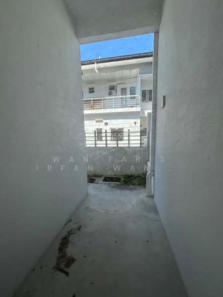 Rumah Teres 2 Tingkat untuk Dijual di Nilai Impian (Nilai) - Wan Faris Irfan Wan Mohammad - Exterior - PropertyGuru.com.my