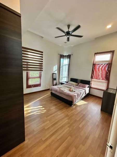 Kondominium untuk Dijual di 10 Island Resort - Evonne Lim - Bedroom - PropertyGuru.com.my