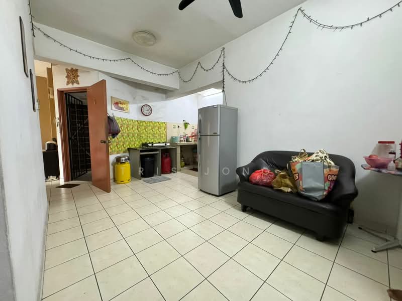 Rumah Flat untuk Dijual di Taman Rawang Mutiara - Tris Jong - Kitchen - PropertyGuru.com.my