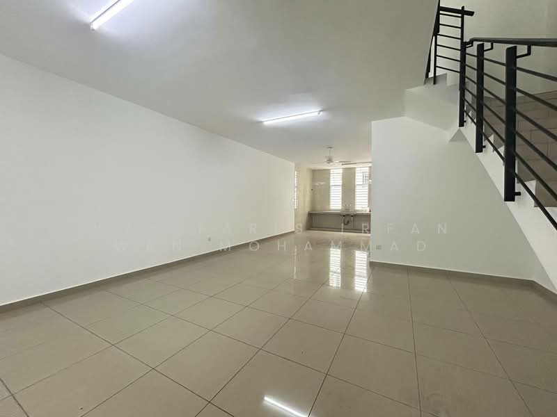Rumah Teres 3 Tingkat untuk Dijual di Kajang (Selangor) - Wan Faris Irfan Wan Mohammad - Living Room - PropertyGuru.com.my