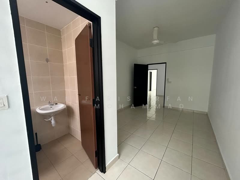 Rumah Teres 3 Tingkat untuk Dijual di Kajang (Selangor) - Wan Faris Irfan Wan Mohammad - Bathroom - PropertyGuru.com.my