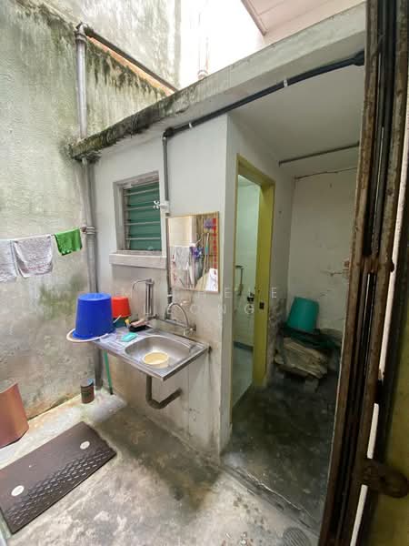 Kedai / Pejabat untuk Dijual di Ipoh (Perak) - Michele Leong - Exterior - PropertyGuru.com.my