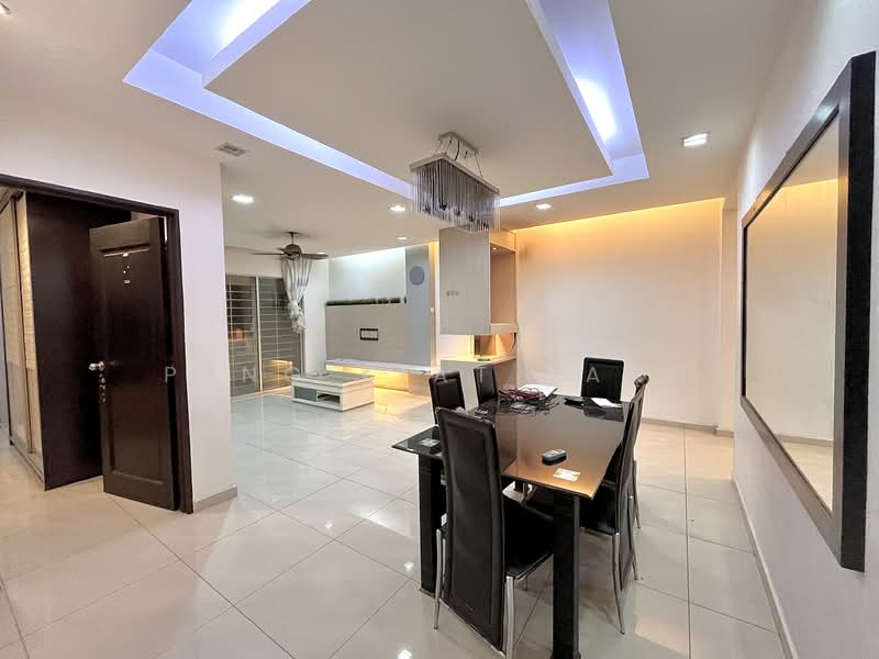 Condominium for Sale at Paradesa Tropika II - Peng Kiat Tang - Dining Room - PropertyGuru.com.my