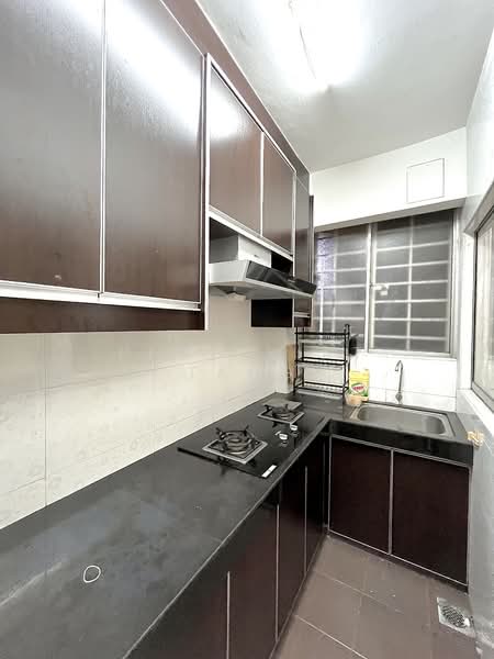 Condominium for Sale at Paradesa Tropika II - Peng Kiat Tang - Kitchen - PropertyGuru.com.my