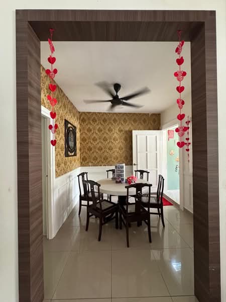Rumah Teres 2 Tingkat untuk Dijual di Taman Gaya (Ulu Tiram) - Victor Lim - Dining Room - PropertyGuru.com.my
