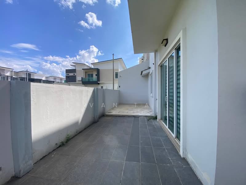 Rumah Berkembar untuk Dijual di Medan Pasir Saujana (Ipoh) - Ivan Tai - PropertyGuru.com.my