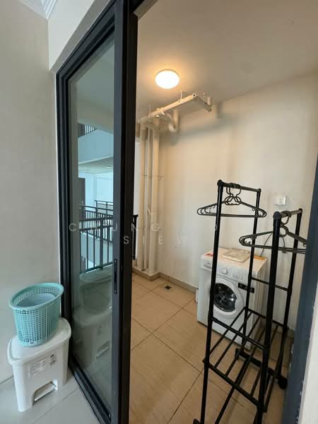 Kondominium untuk Disewa di Starview Bay @ Forest City - Chung How Siew - Balcony - PropertyGuru.com.my